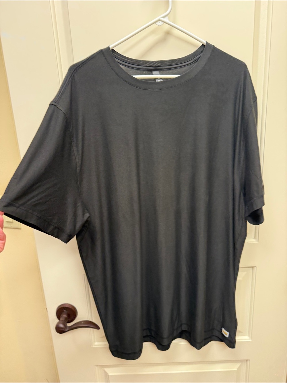 Vuori Black Short Sleeve Crew Tee - Picture 1 of 11